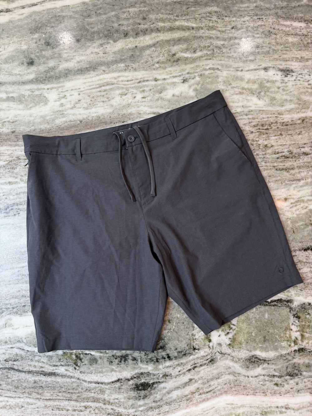 Hang Ten Men's Dark Gray Performance Shorts 
Size 40